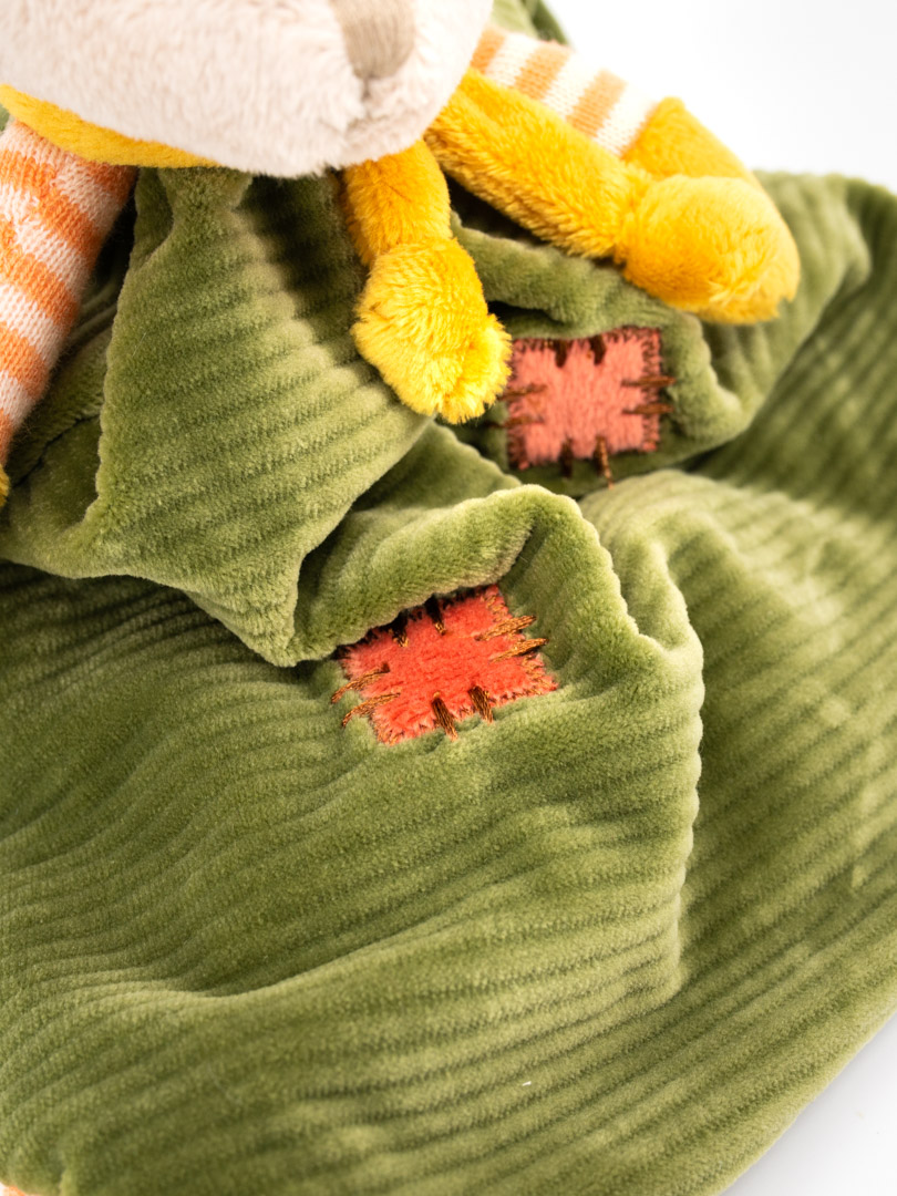 Peluche enfant et accessoire naissance.